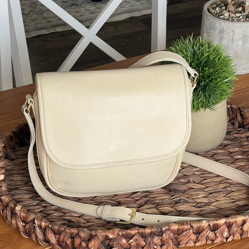 AUTHENTIC Vintage Coach Purse 80s Tailored Pouch 4110 - BONE